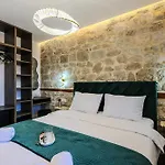 Prisca Luxury With Breakfast Oda ve Kahvaltı 3*