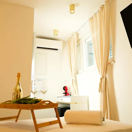 Bed and breakfast Prisca Luxury With Breakfast