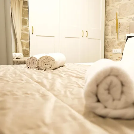 Prisca Luxury With Breakfast ספליט