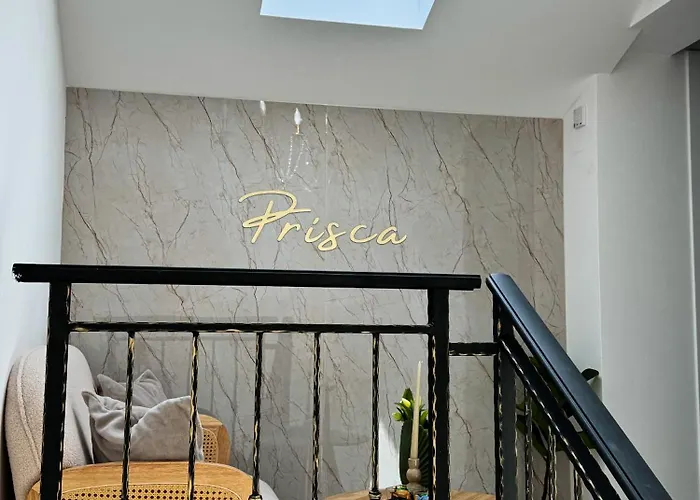 Prisca Luxury With Breakfast Panzió