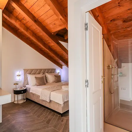 Prisca Luxury With Breakfast Bed & Breakfast