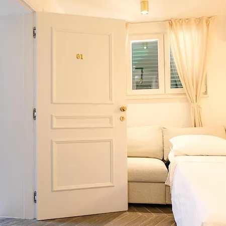 Prisca Luxury With Breakfast 4*